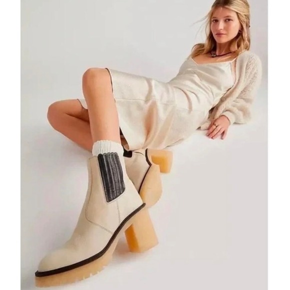 Free People Leather James Chelsea Chunky Boot in White Women's‎ Size 7 EU 37 - Picture 1 of 11